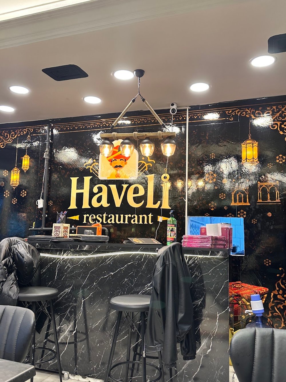 Haveli Restaurant lezzetli kebap servis